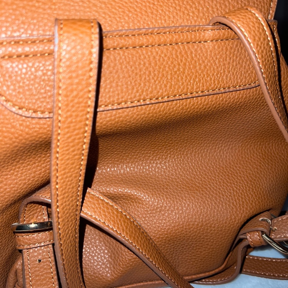 Forever 21 back pack - Picture 3 of 10